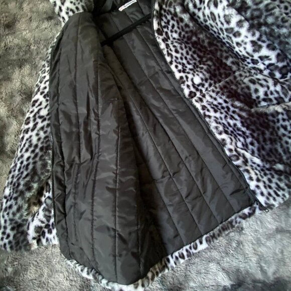 VTG Christie Brooks Faux Fur Coat - Picture 9 of 12